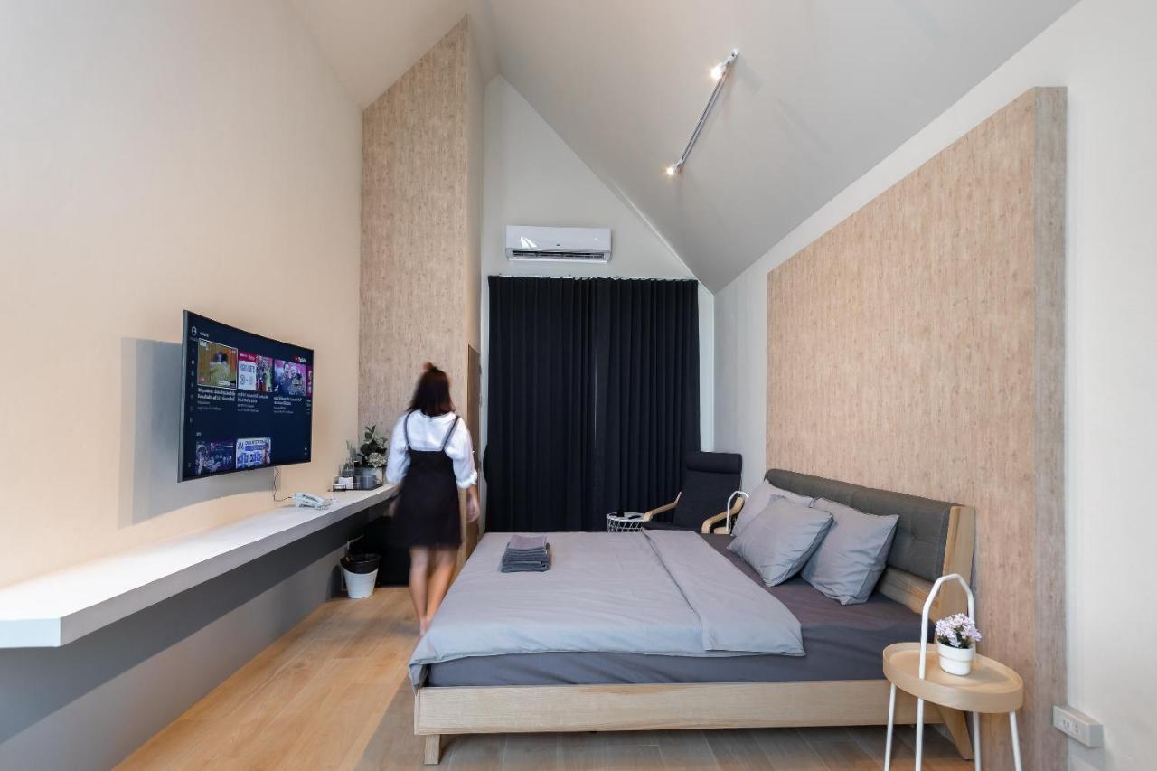 Nidhra นิทรา Appartement Ban Lat Krachaeng Buitenkant foto