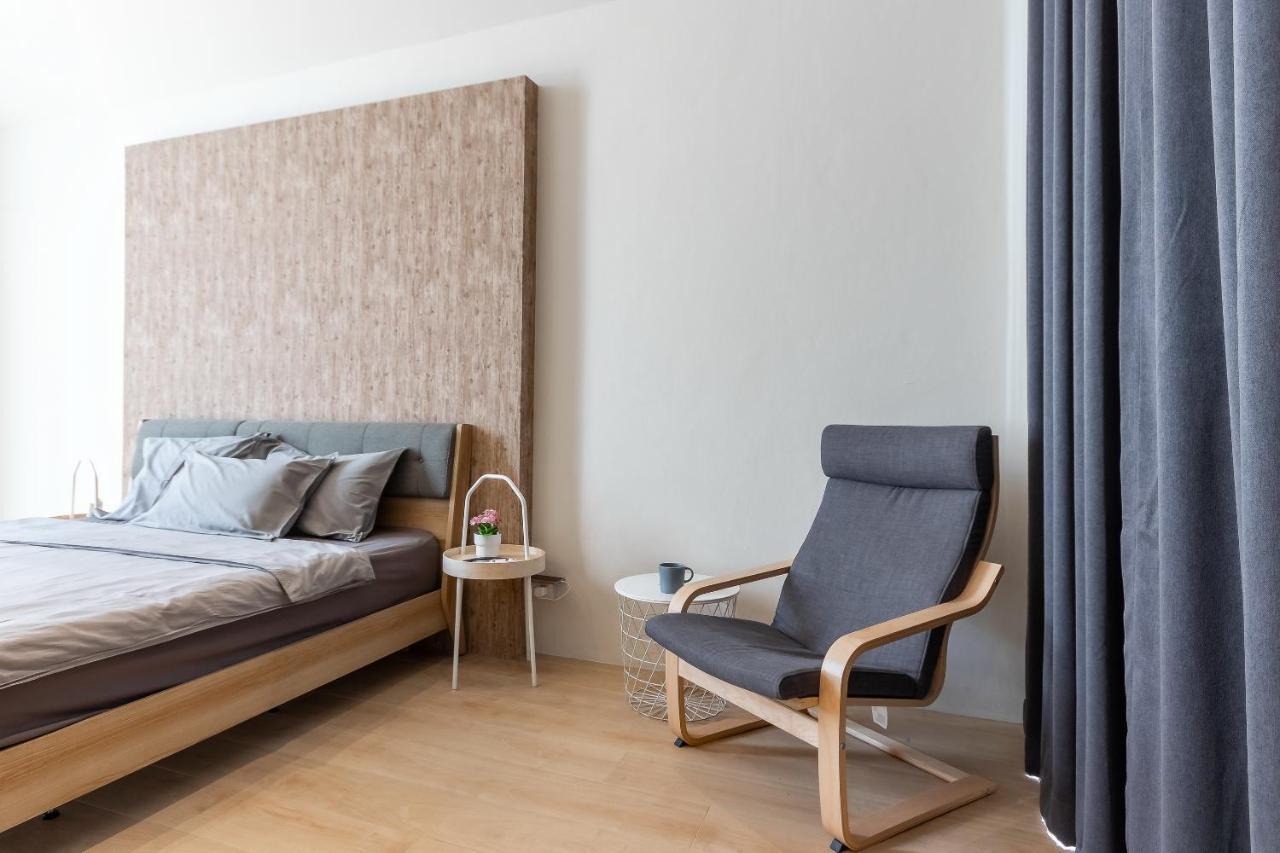 Nidhra นิทรา Appartement Ban Lat Krachaeng Buitenkant foto