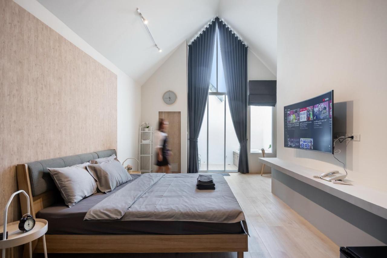 Nidhra นิทรา Appartement Ban Lat Krachaeng Buitenkant foto