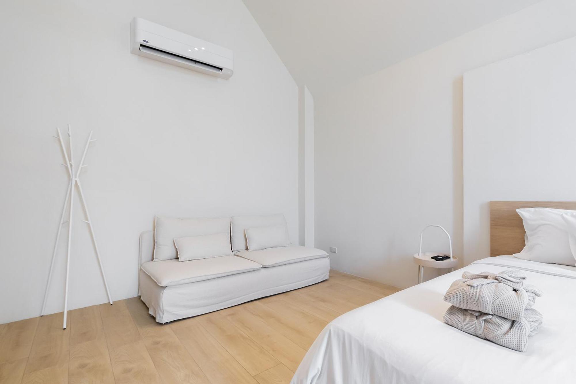 Nidhra นิทรา Appartement Ban Lat Krachaeng Buitenkant foto
