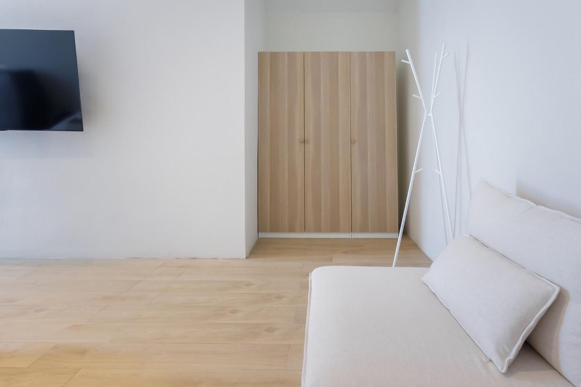 Nidhra นิทรา Appartement Ban Lat Krachaeng Buitenkant foto