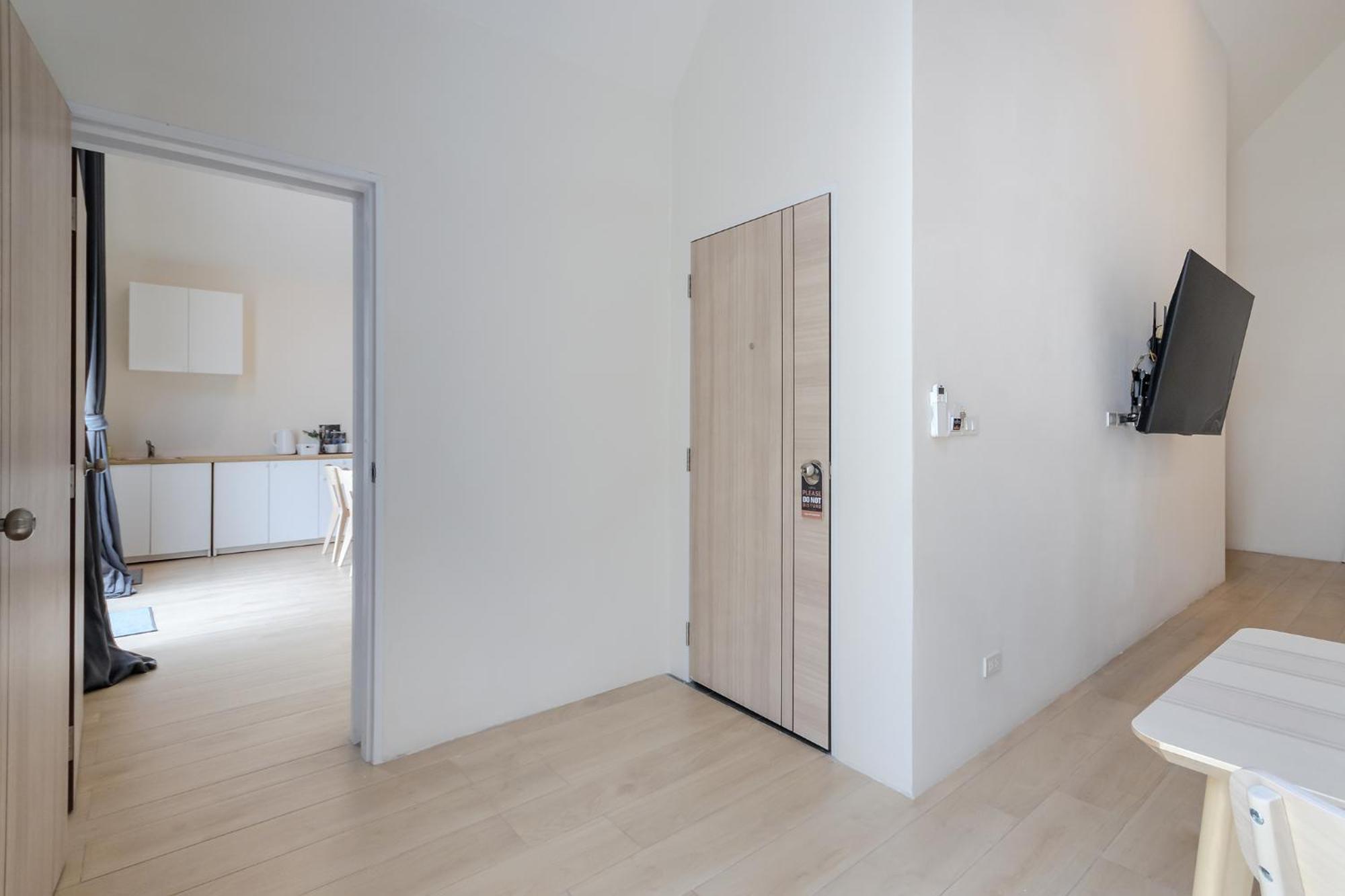 Nidhra นิทรา Appartement Ban Lat Krachaeng Buitenkant foto