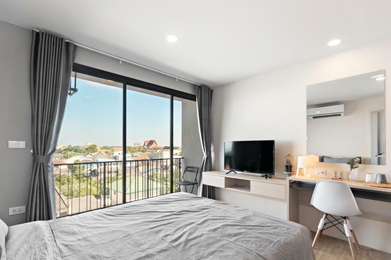 Nidhra นิทรา Appartement Ban Lat Krachaeng Buitenkant foto