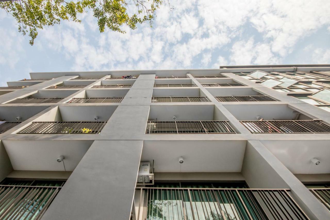 Nidhra นิทรา Appartement Ban Lat Krachaeng Buitenkant foto