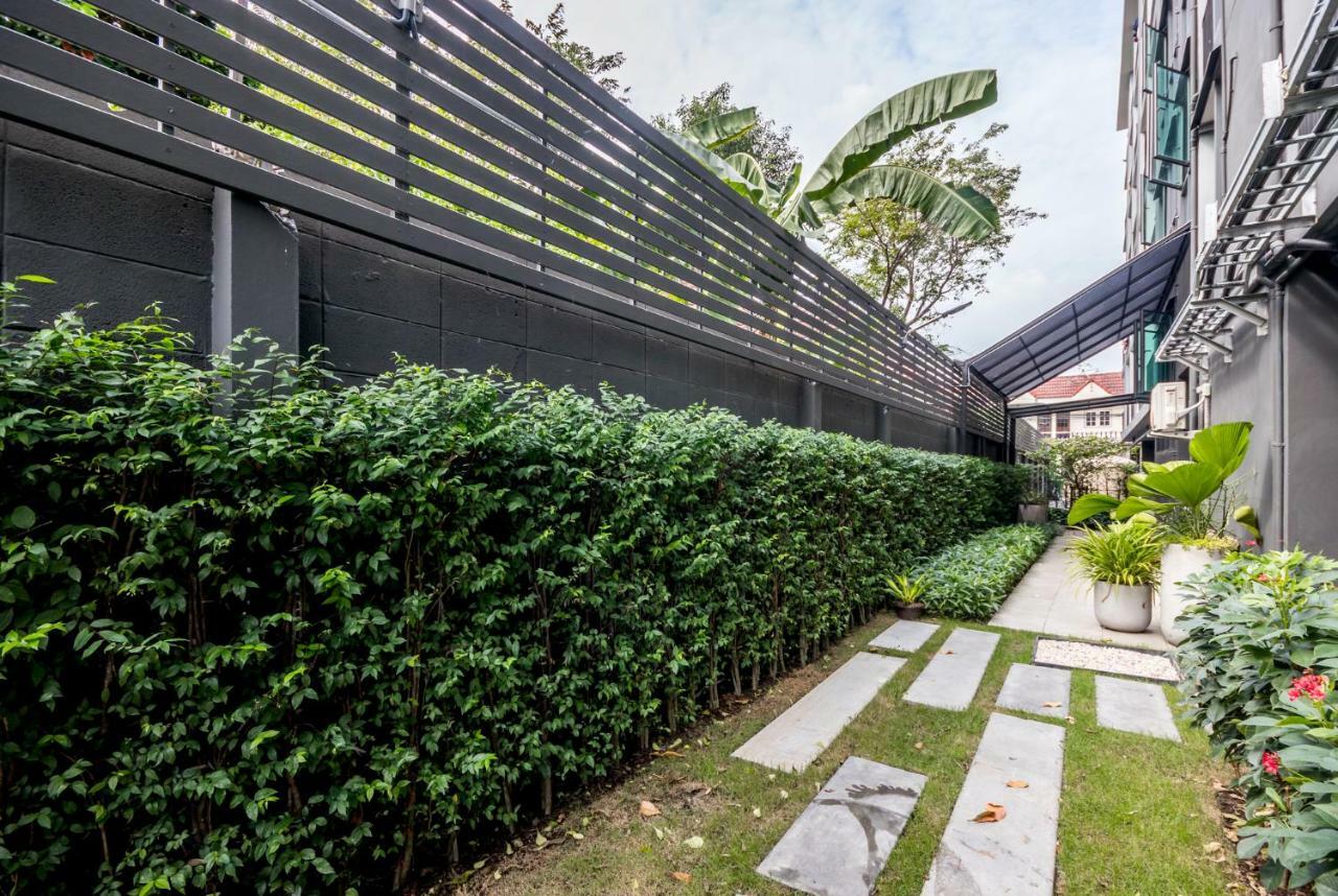 Nidhra นิทรา Appartement Ban Lat Krachaeng Buitenkant foto